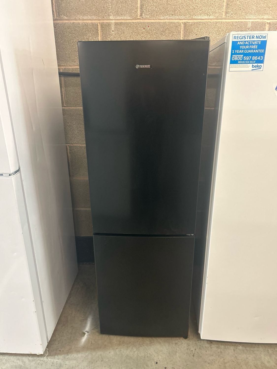 Teknix SMF1440B 50/50 Fridge Freezer Black, H144cm W48cm D49cm