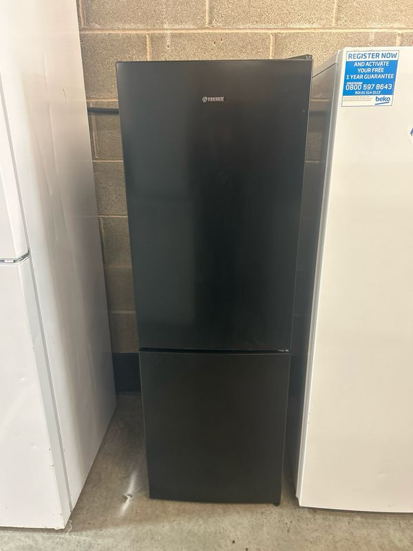 Teknix SMF1440B 50/50 Fridge Freezer Black, H144cm W48cm D49cm