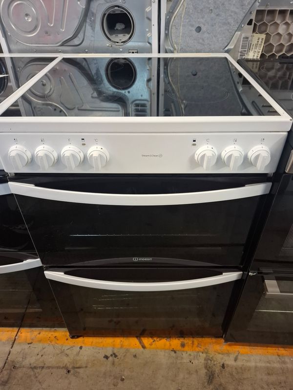 Indesit 60cm Electric Cooker Double Oven Ceramic Hob White