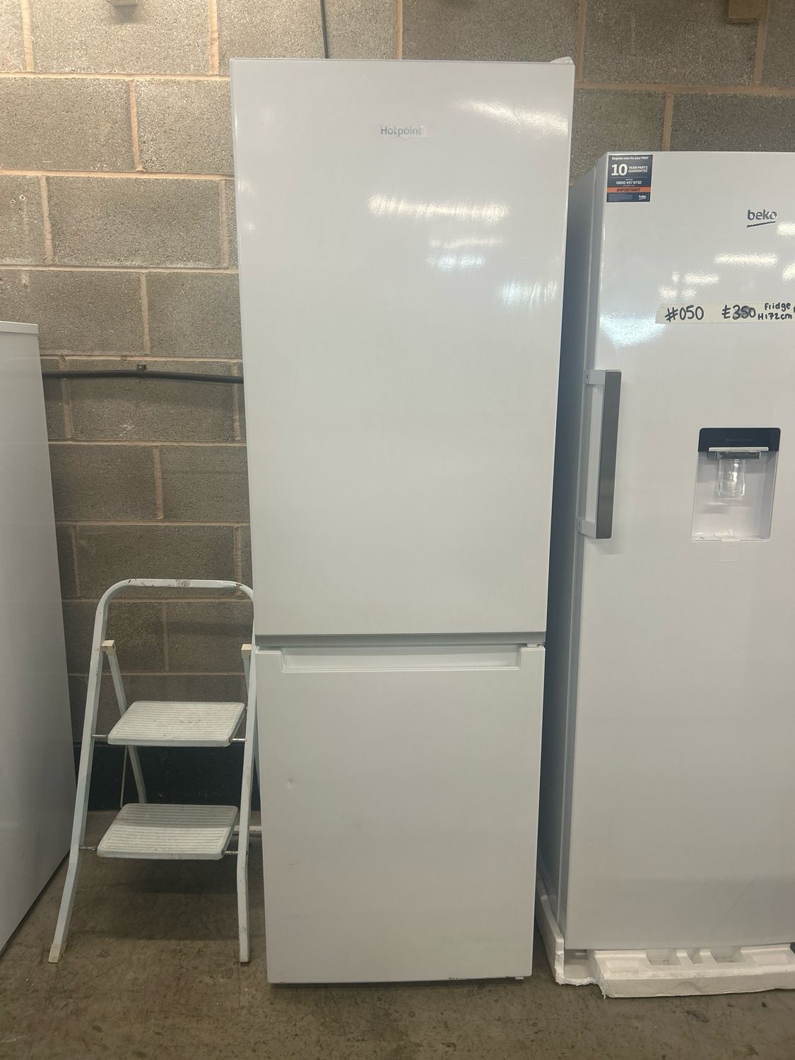 Hotpoint Fridge Freezer White H188cm W60cm