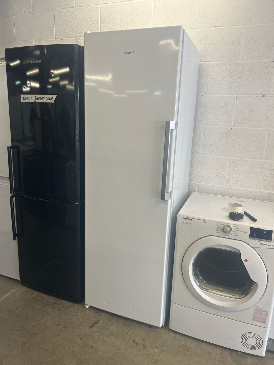 Hotpoint CV291W Tall Freezer - H188cm W60cm White
