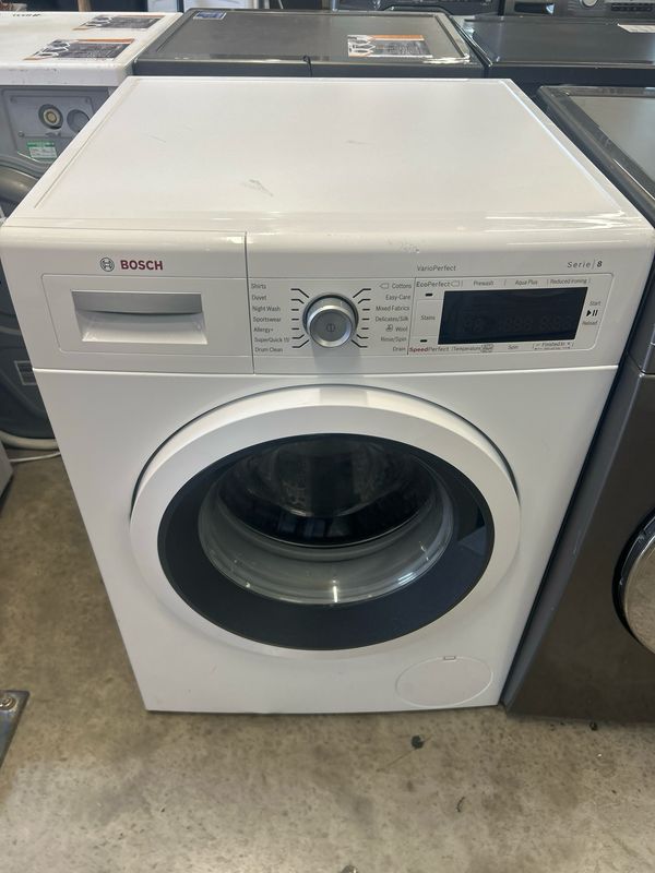 Bosch Series 8 WAW32560GB 8kg 1400rpm Washing Machine White