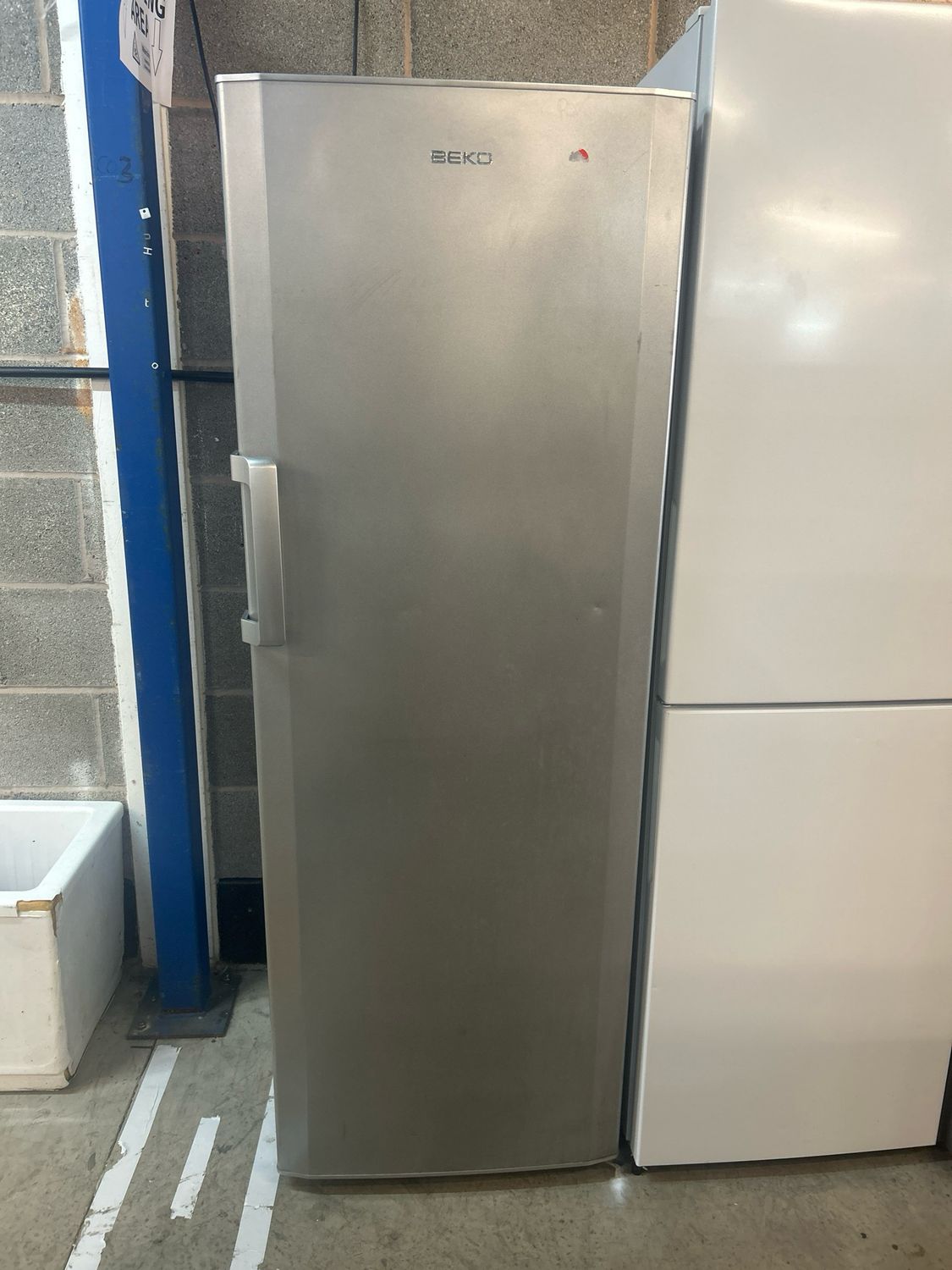 Beko TFF673APS Tall Freezer - H170cm W60cm D62cm Silver