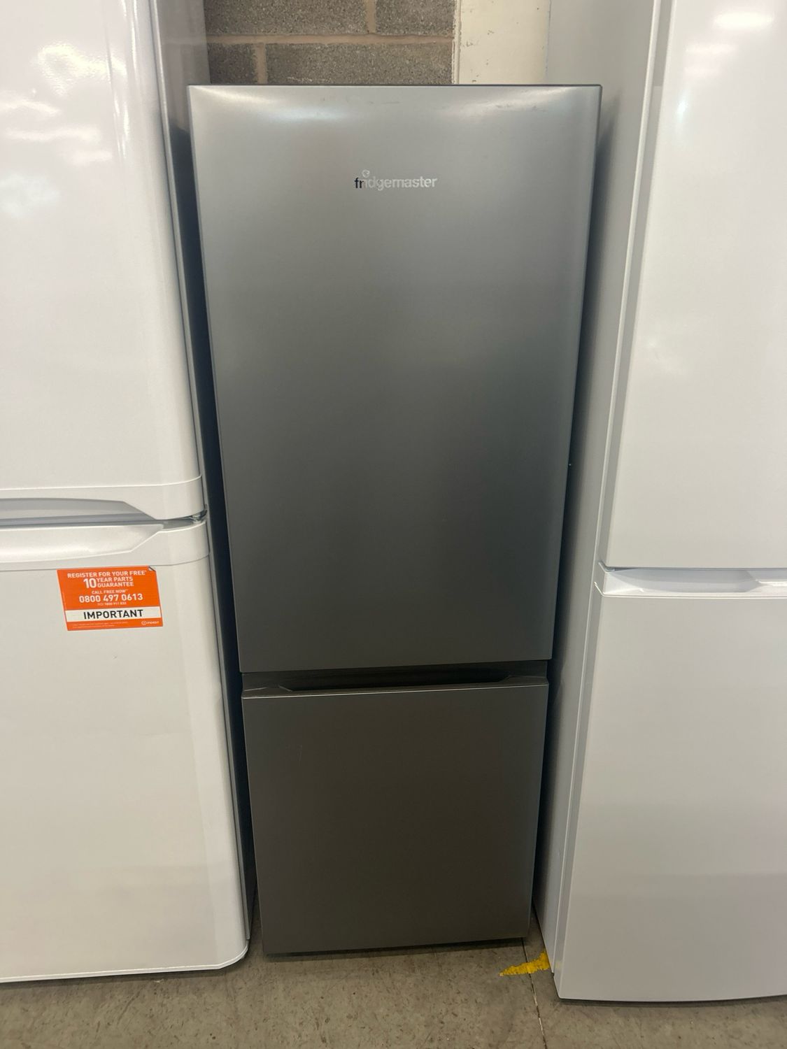 Fridgemaster MC50165ES Fridge Freezer H144cm W49cm