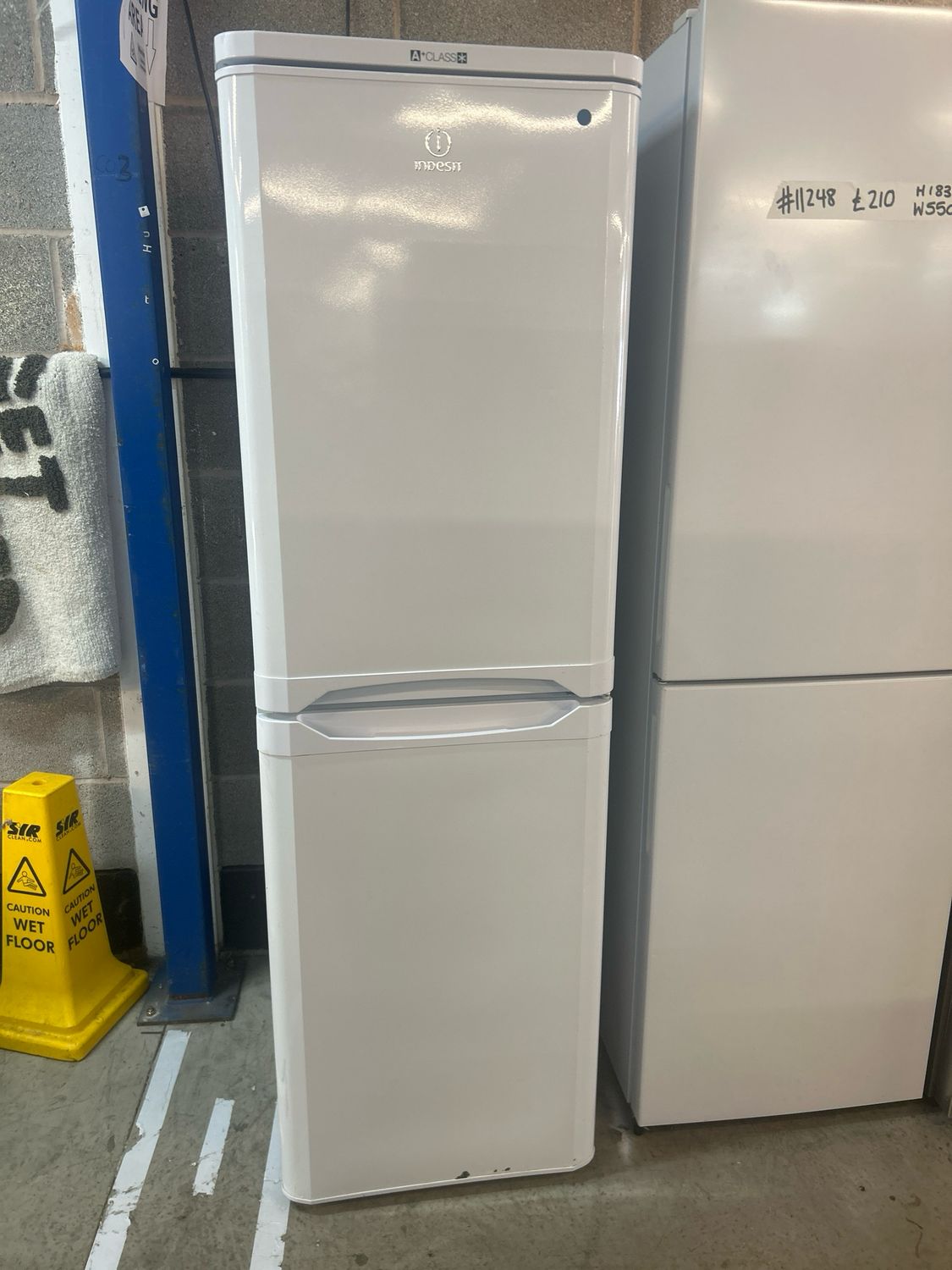 Indesit CAA55 Fridge Freezer H174cm W55cm Silver