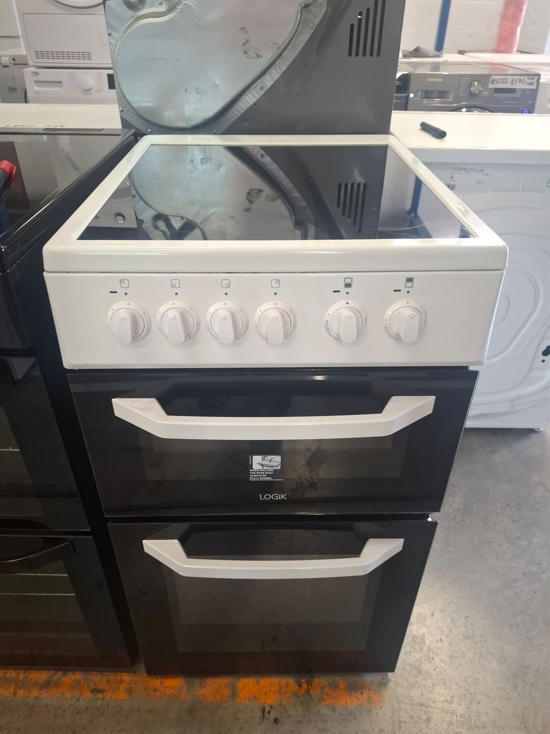 Logik LFTC50W23 50cm Electric cooker Twin Cavity White
