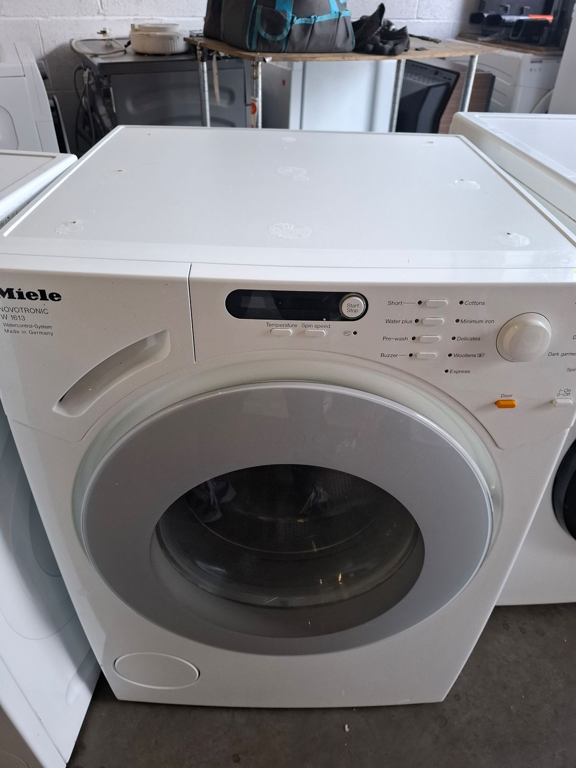 ///Miele W1613 7KG 1400rpm Washing Machine White