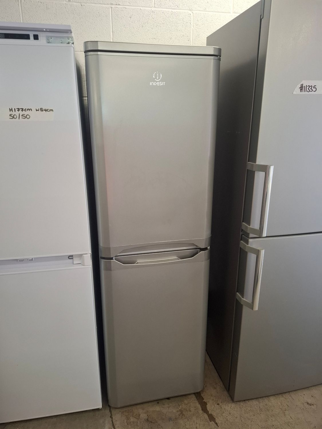 Indesit Frost Free Fridge Freezer 174x55 silver