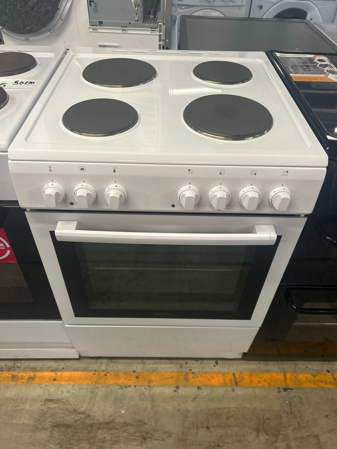 Electra 60cm Electric Cooker Solid Hobs White