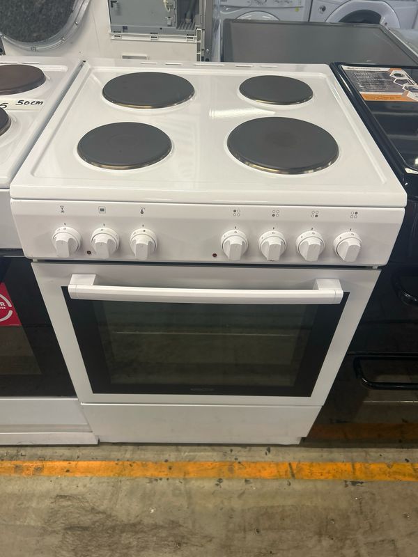 Electra 60cm Electric Cooker Solid Hobs White
