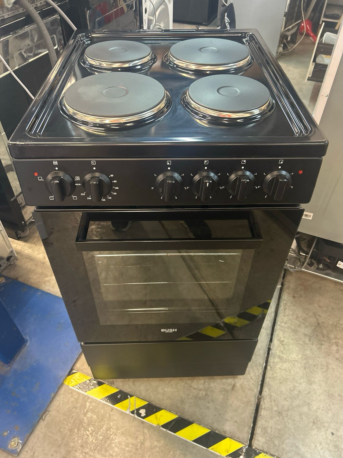 Bush 50cm Electric Cooker Solid Hobs Black