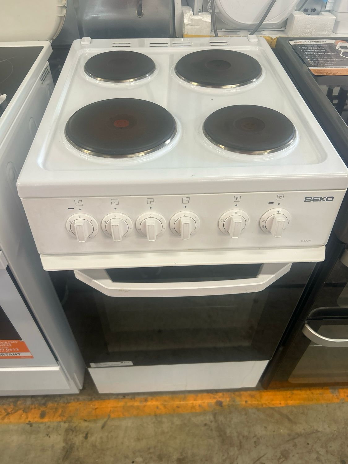Beko BS530W 50cm Electric Cooker Solid Hobs White