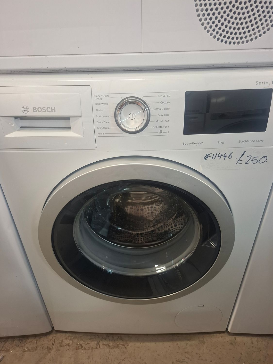 Bosch Serie 6 9kg 1400rpm Washing Machine White