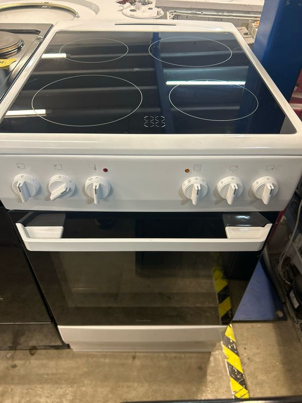Amica 50cm Electric Cooker Ceramic White