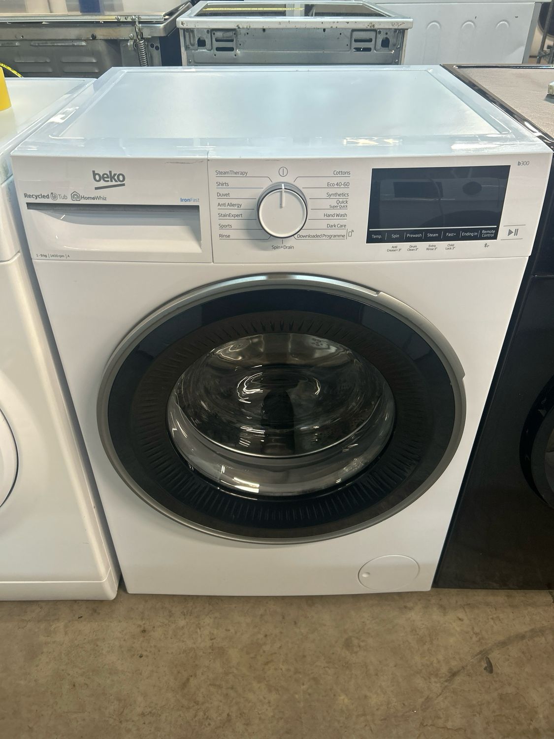 Beko B300 9kg 1400rpm Washing Machine White