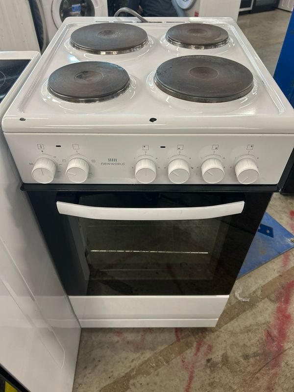 New World 50cm Electric Cooker White