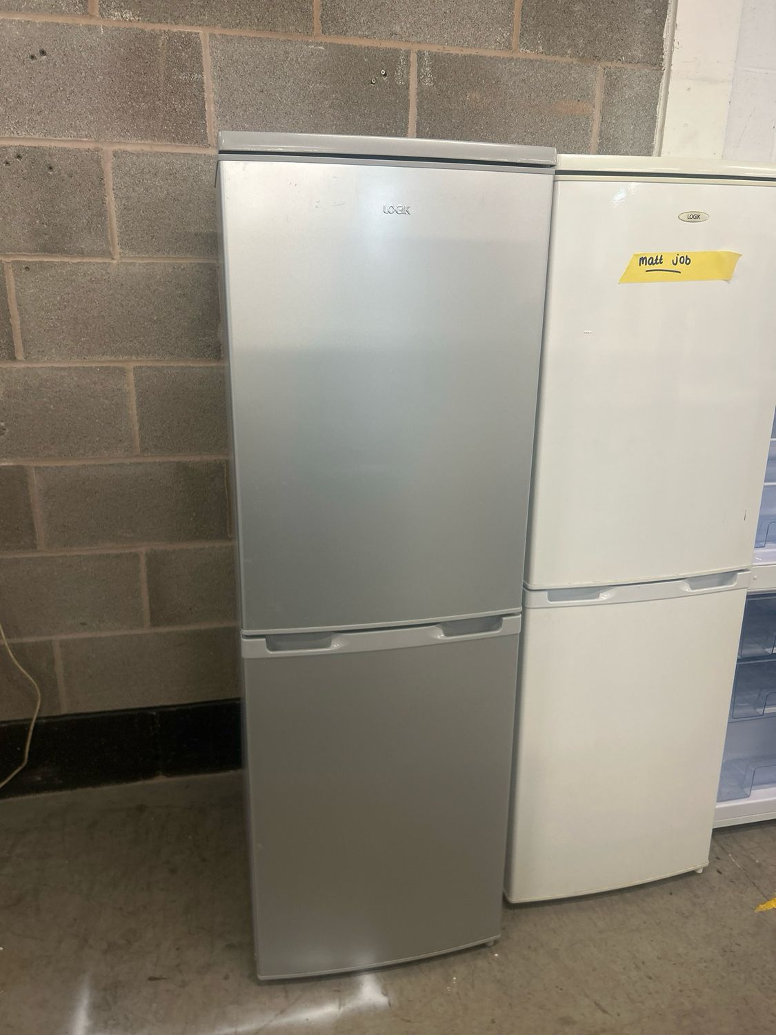 Logik LFC50S19 Fridge Freezer H152cm W50cm Silver