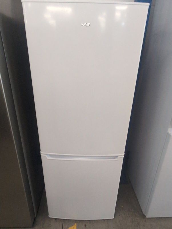 Logik L55CW23 Fridge Freezer H149cm W54cm White
