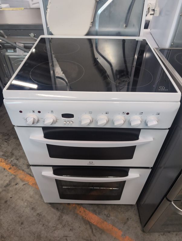Indesit 60cm Electric cooker - Double Oven - White