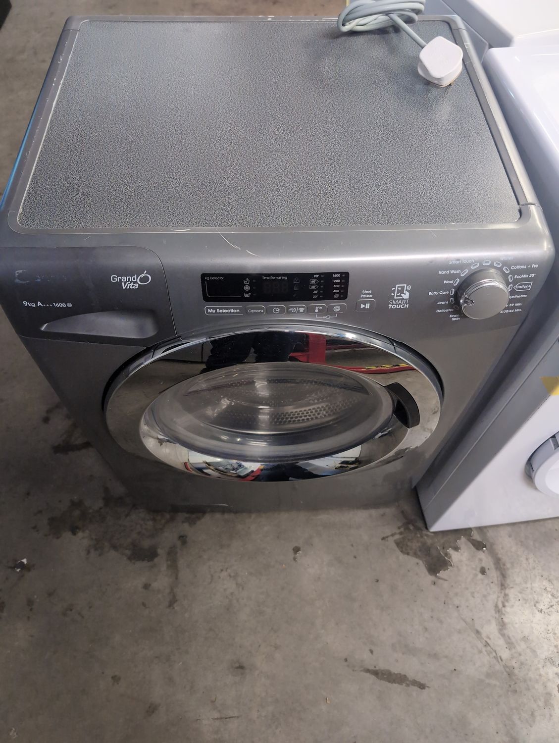 Candy GVS169DC3R/1-80 9kg 1600 Spin Washing Machine Gray
