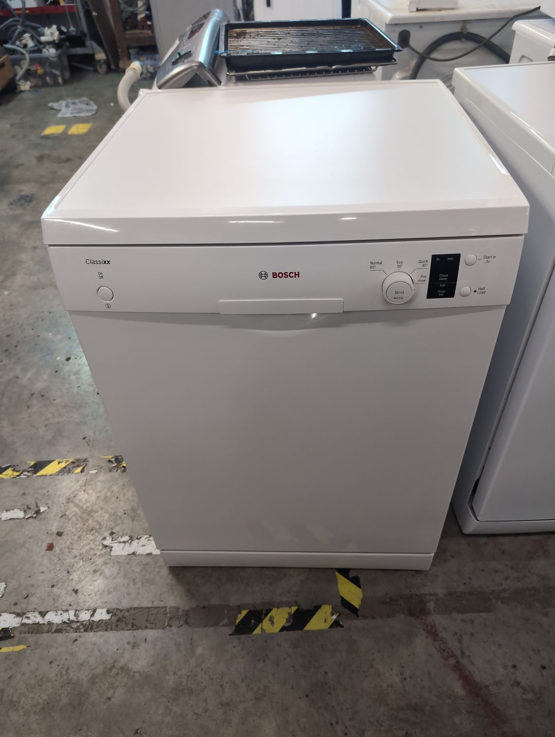 Bosch SMS40C02GB 60cm Dishwasher White Refurbished