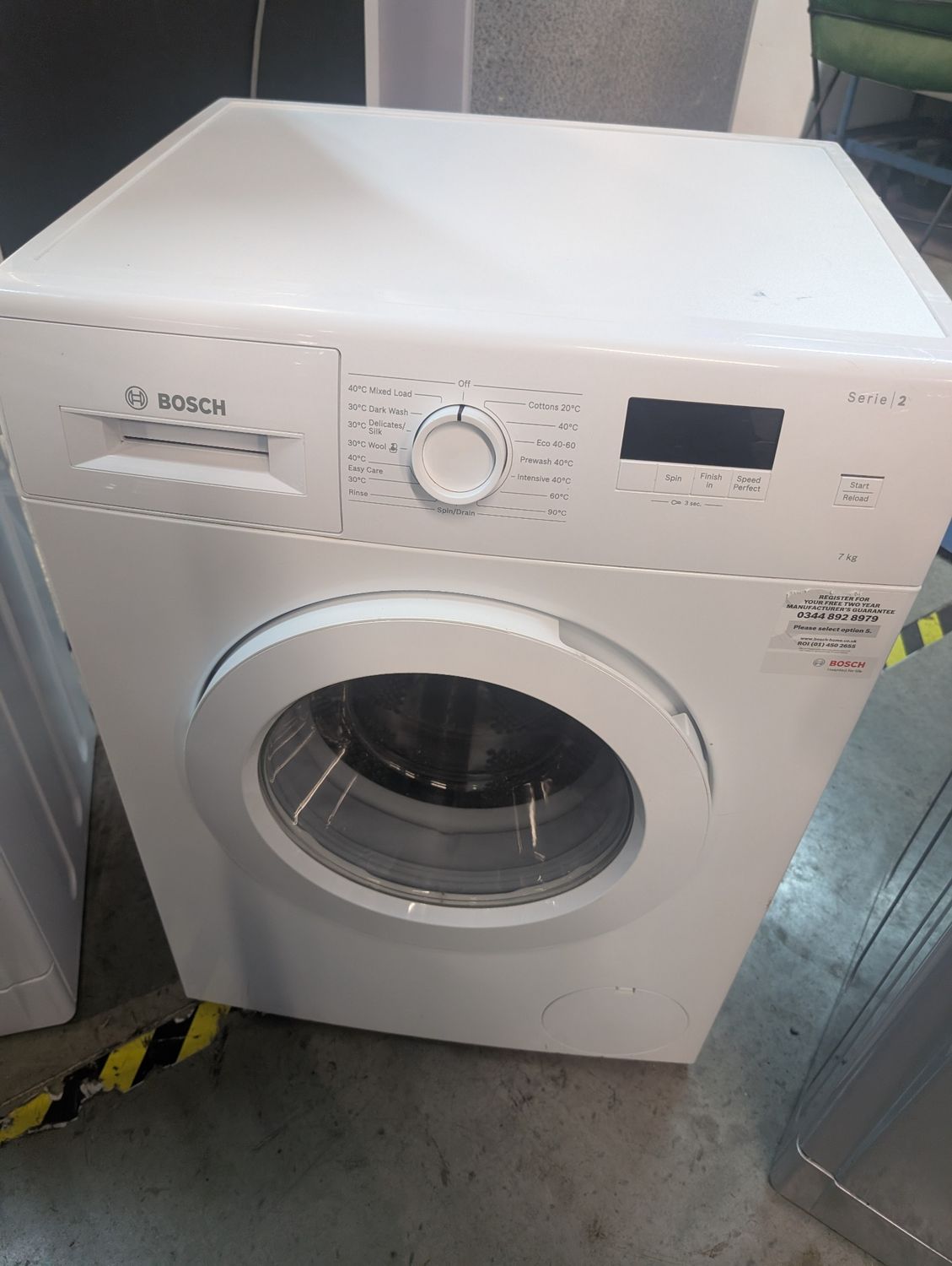 Bosch Serie 2 WAJ24006GB/07 7kg 1200rpm Washing Machine White