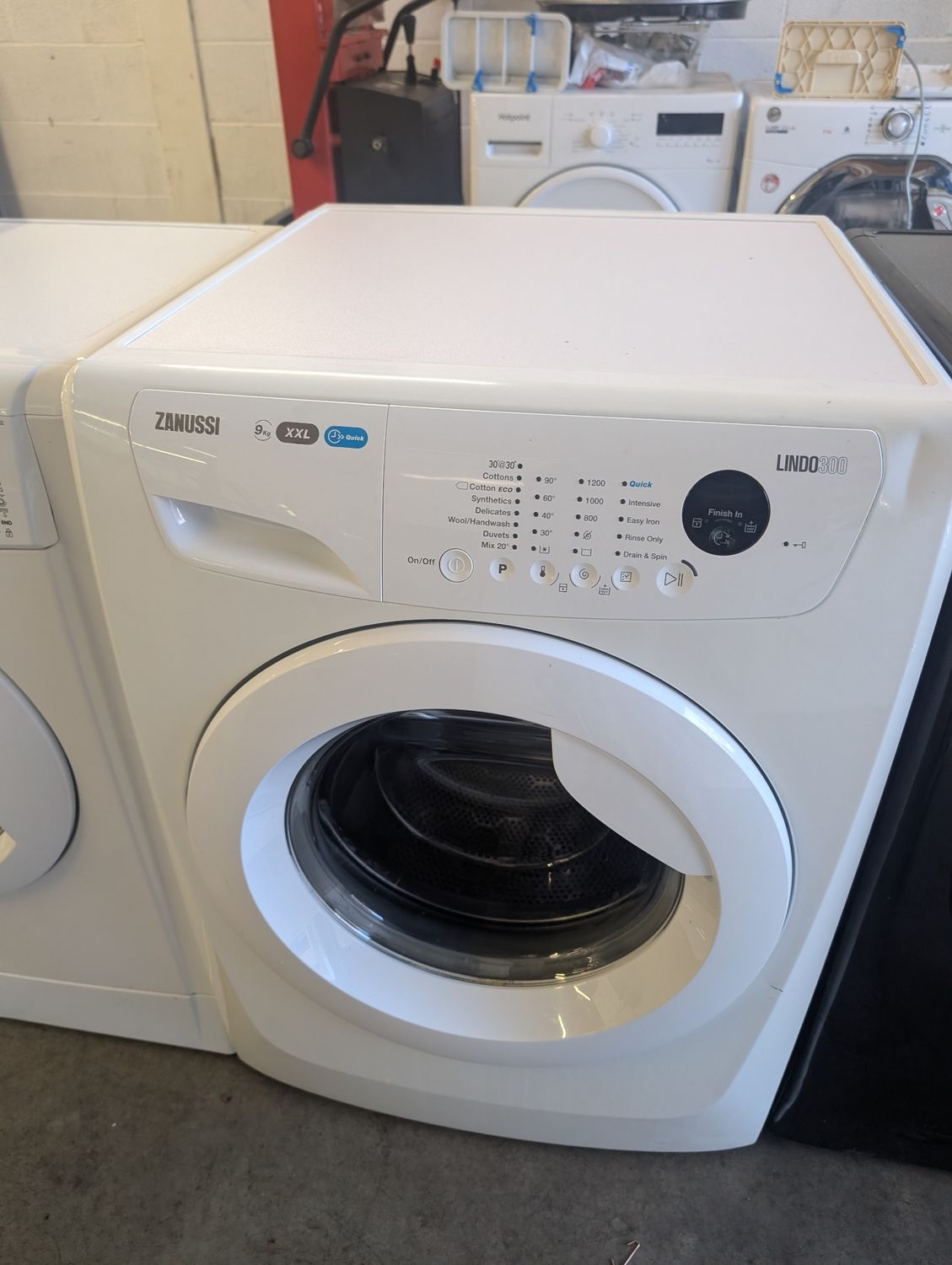 Zanussi ZWF91283W 9kg 1200rpm Washing Machine White
