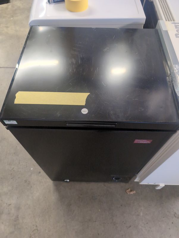 Russel Hobs RH99CF1001B Chest Freezer 99L H85cm