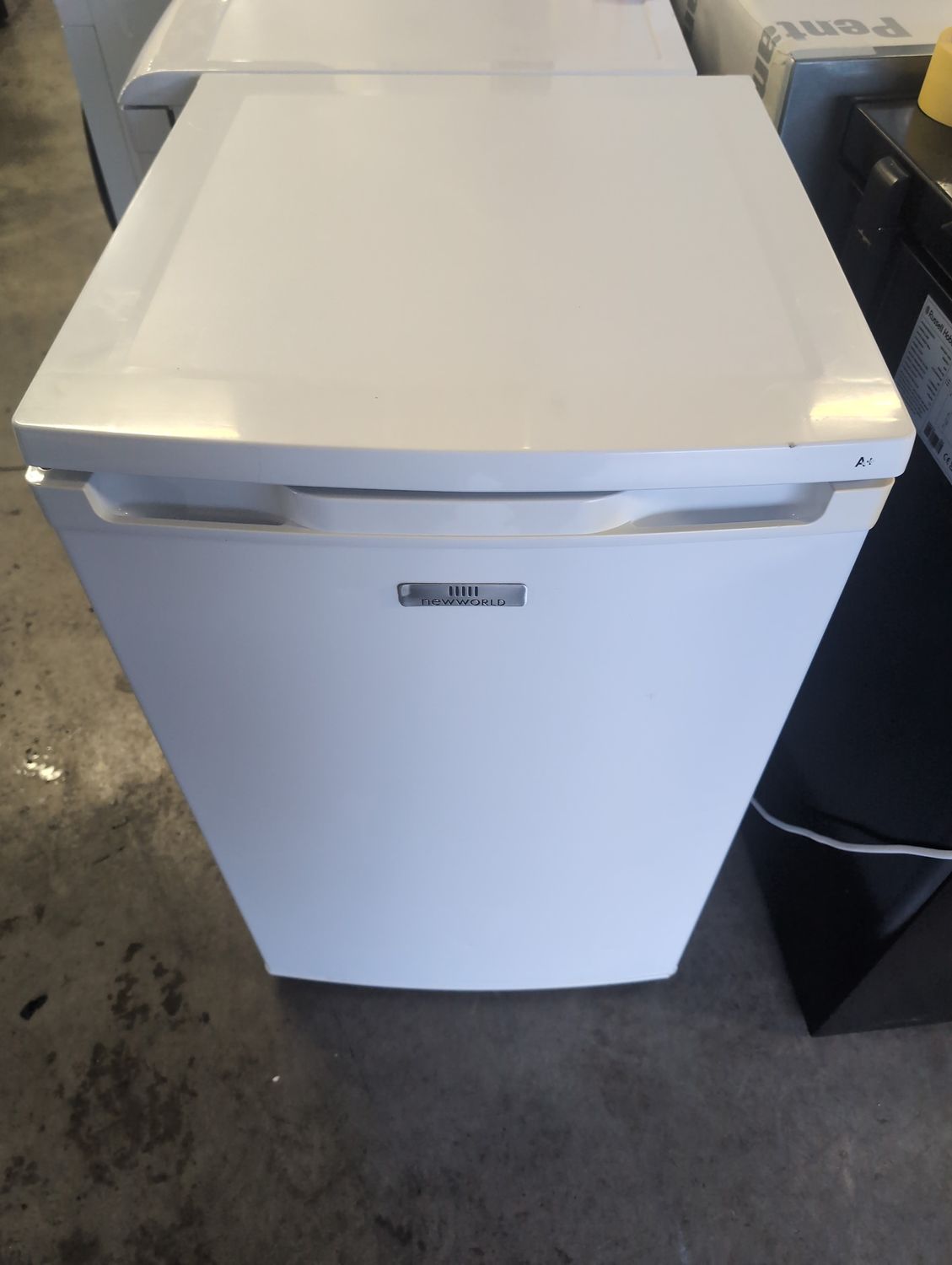 New World NW REF50 Blk 50cm Under Counter Fridge White