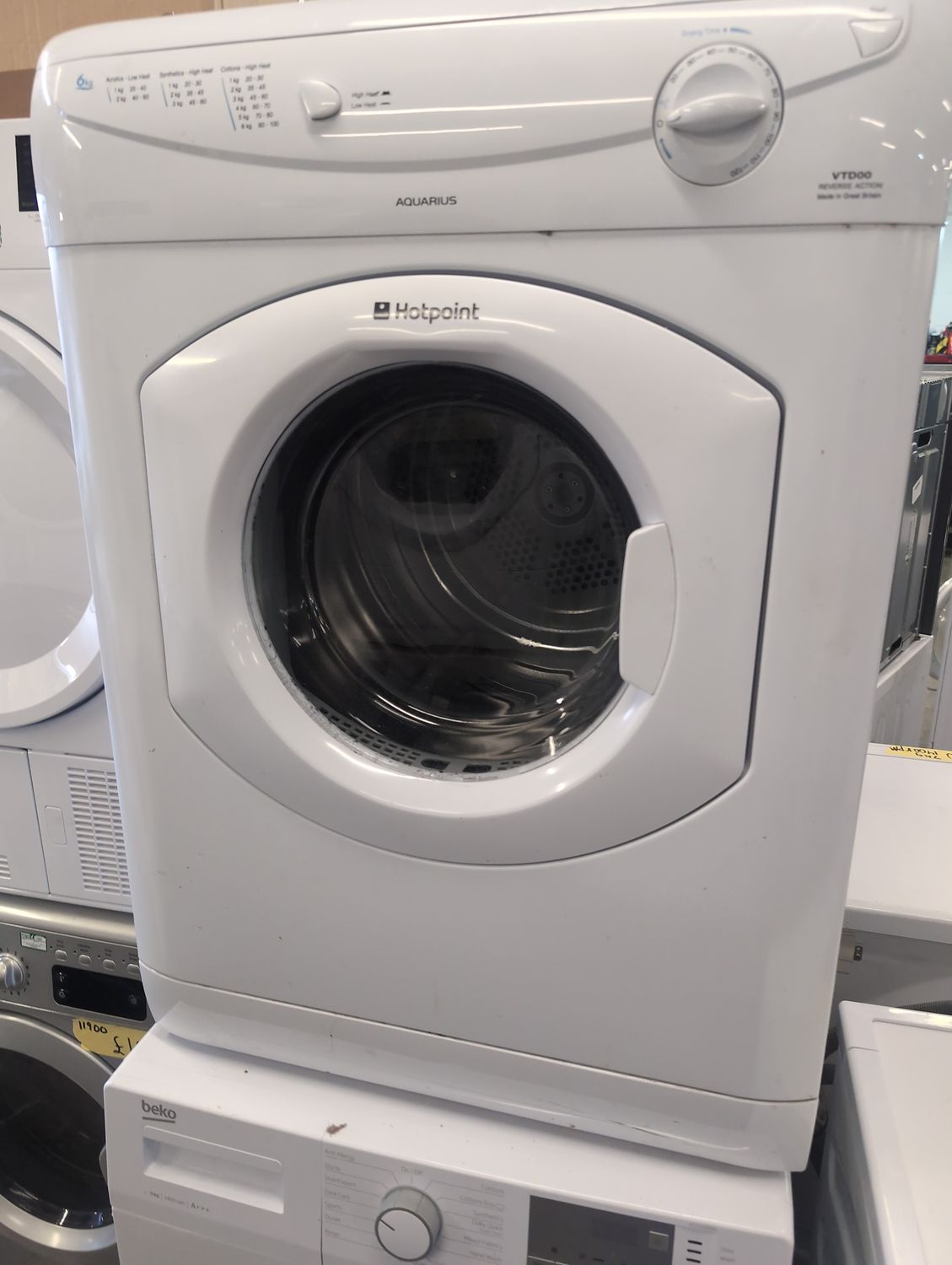 Hotpoint VTD00P 6KG Vented Dryer White
