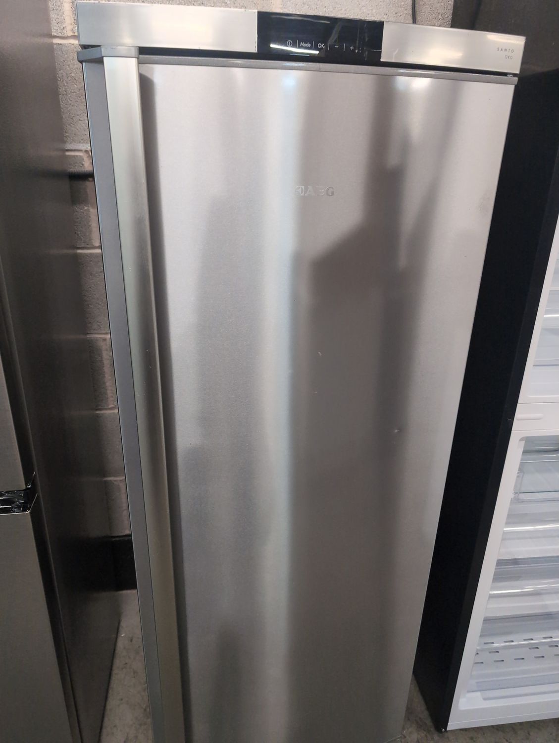 AEG S63300KDXO Tall Fridge Silver H154cm W59cm D58cm