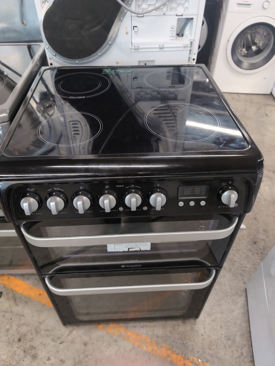 Hotpoint HUE61KS 60cm Electric cooker Double Oven Black