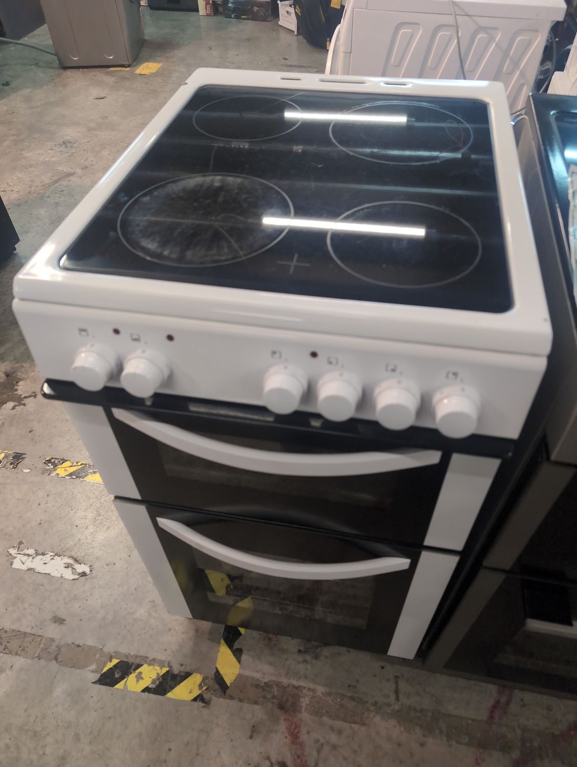 Logik LFTC50W16 50cm Electric cooker Twin Cavity White