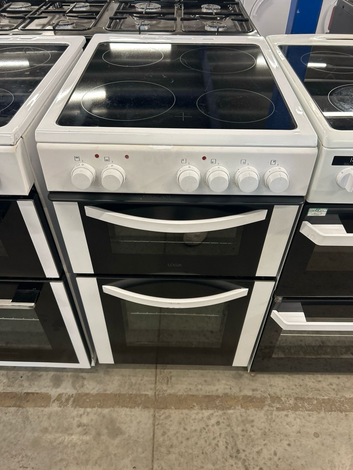 Logik LFTC50W16 50cm Electric cooker White