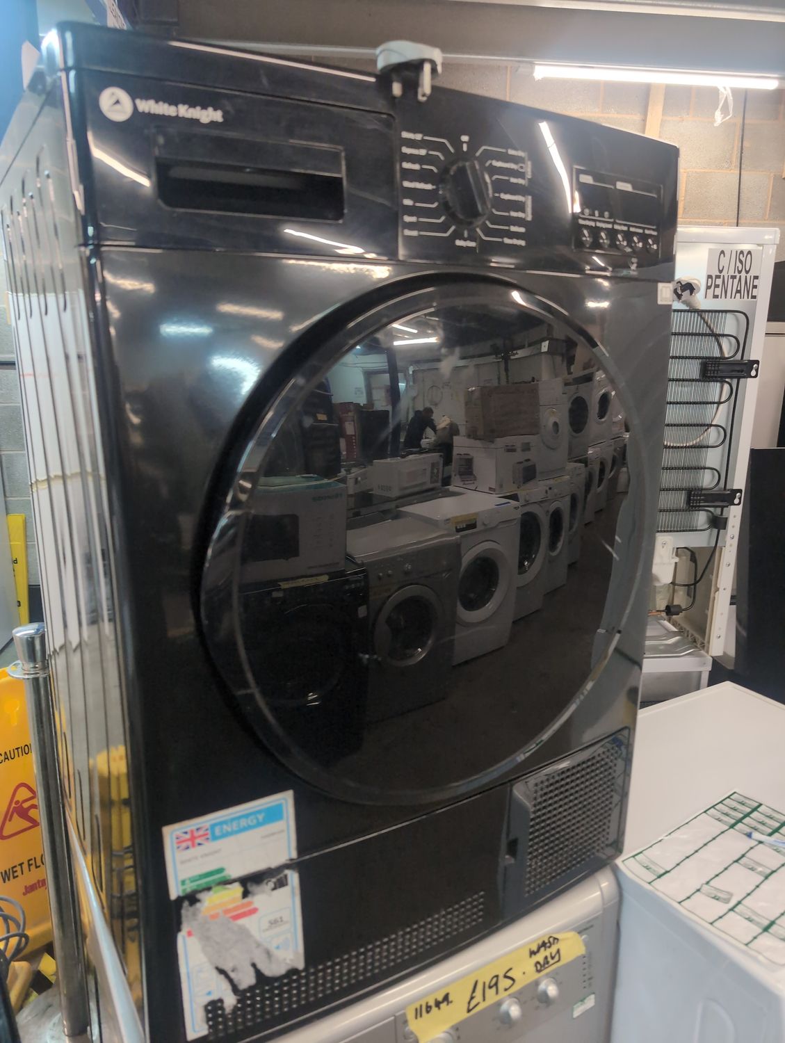 White Knight DAB96V8B 8kg Condenser Dryer Black