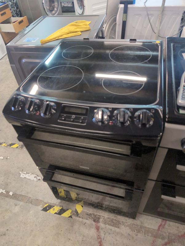 Zanussi ZCV46250BA 55cm Electric Cooker Ceramic Hobs Double Oven Black