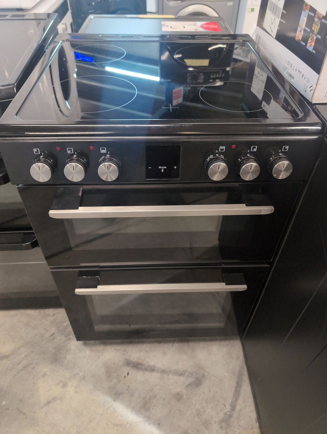 BDV667K 60cm Electric Cooker Double Oven Ceramic Hob Black