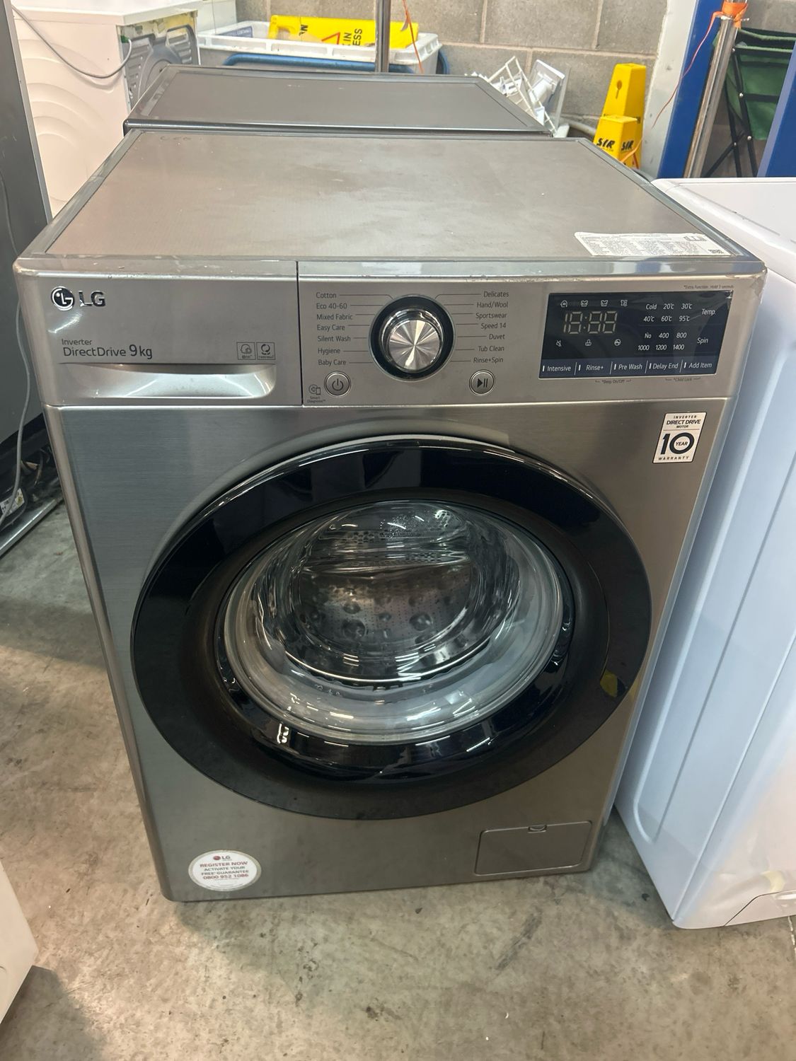 LG F4V309SNE 9kg 1400rpm Washing Machine Silver