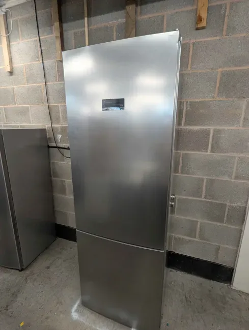 Bosch KGN49XL30G Fridge Freezer Silver Frost Free H203cm W70cm D64cm