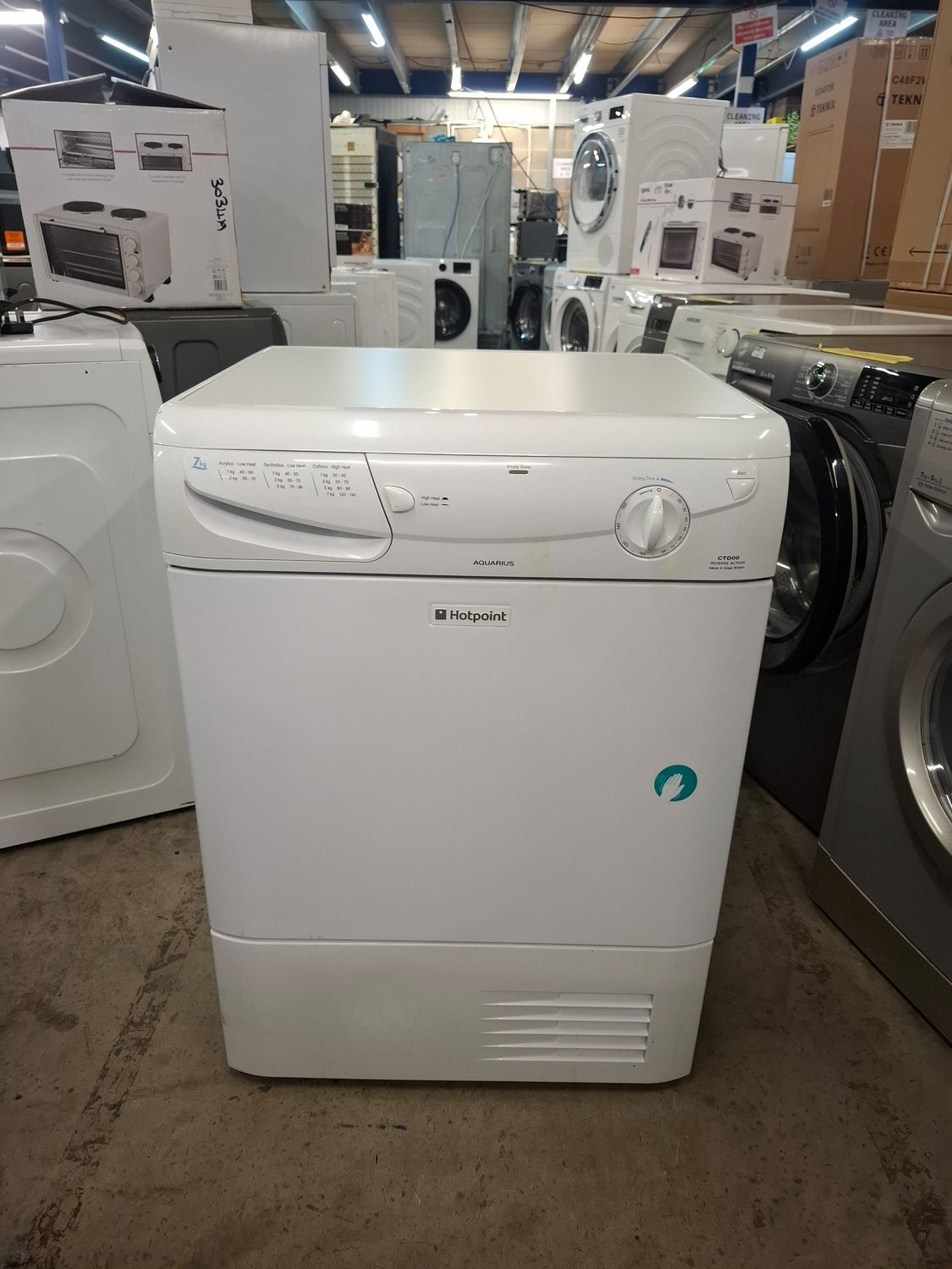 Hotpoint CDT00P 7kg Condenser Dryer White