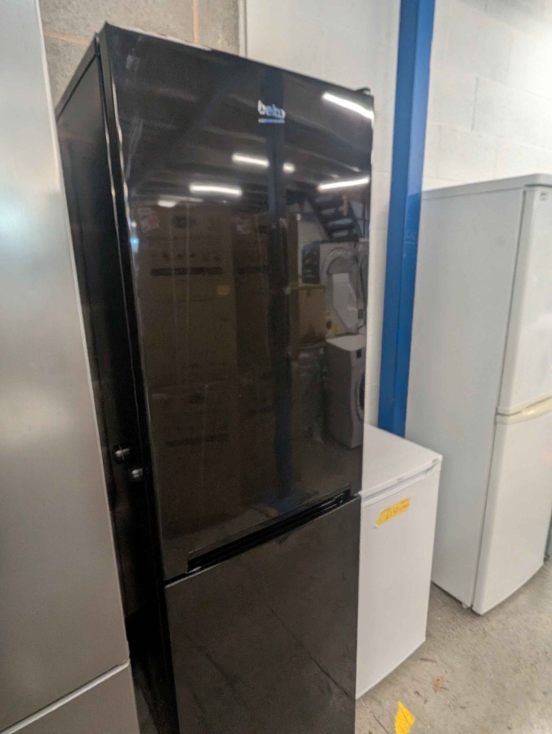 Beko K54300 Fridge Freezer Black H181 W54 D54CM