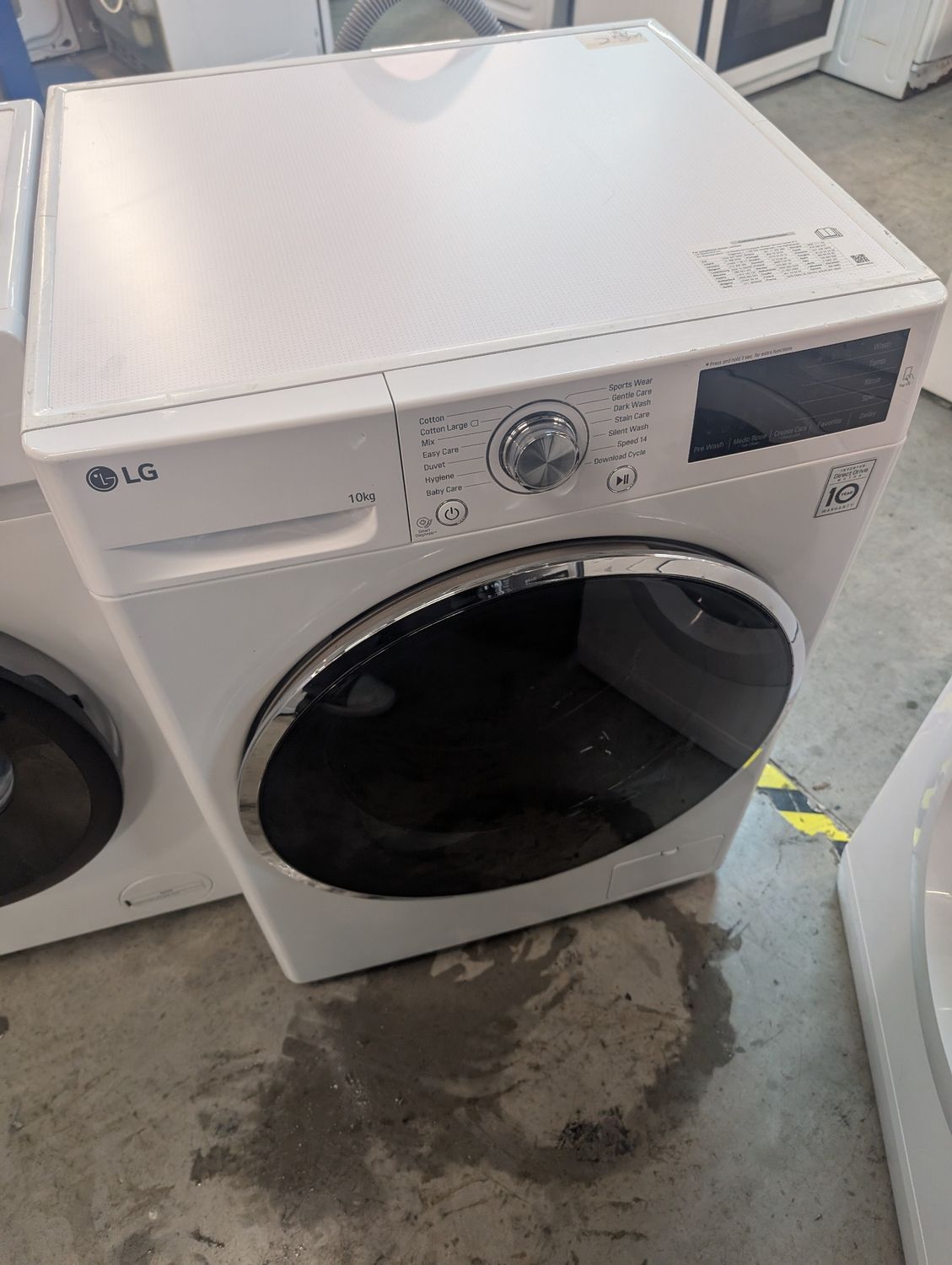 LG FH4U2JCN2 10KG 1400rpm Washing Machine White