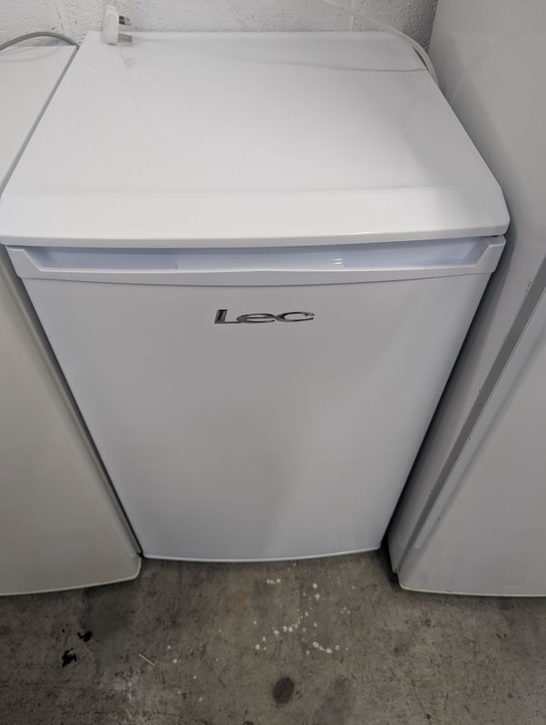 Lec U5017W Undercounter Freezer White H84cm W50cm D54cm