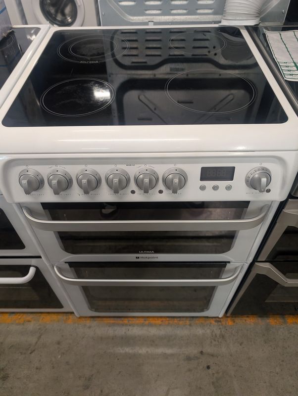 Hotpoint HUE61PS 60cm Electric cooker Double Oven White