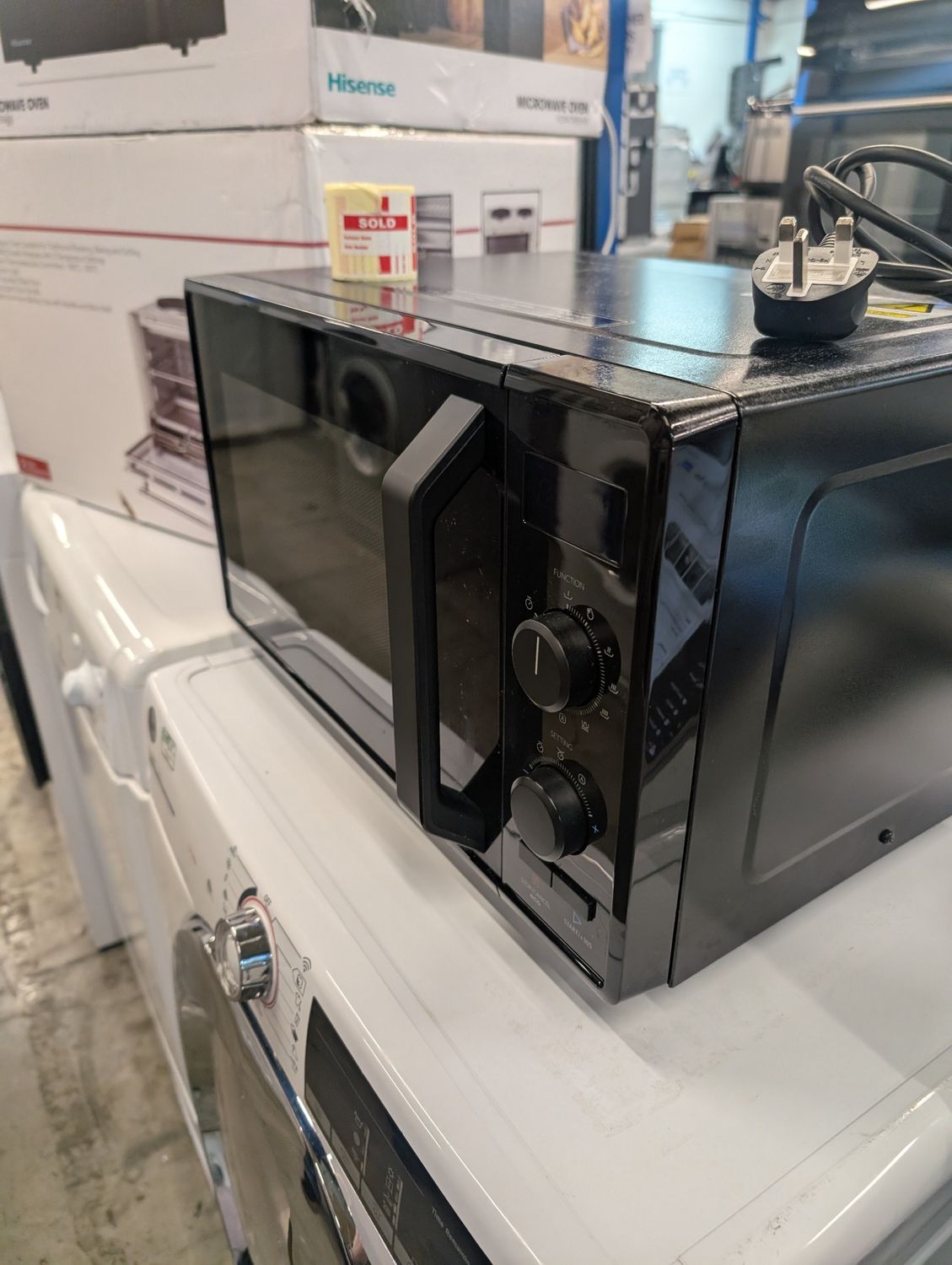 Toshiba MW2-AG23PF(BK) 900W Microwave