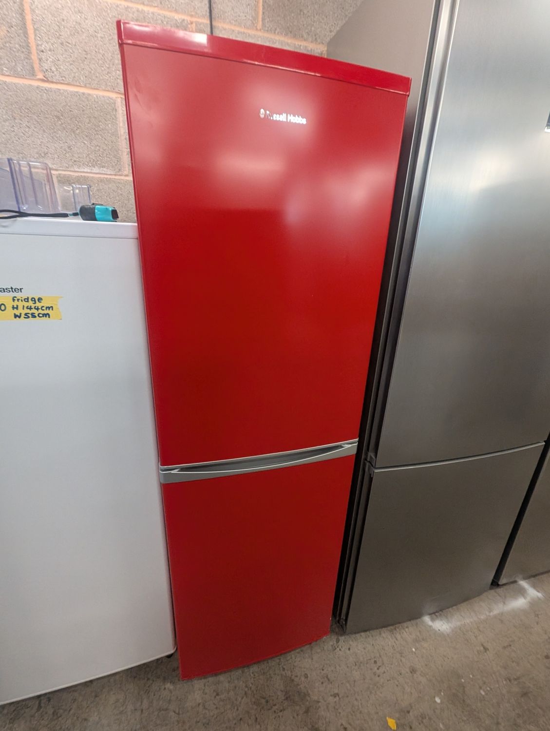 Russell Hobbs RH54FF170R Fridge Freezer H173cm W55cm Red 50/50