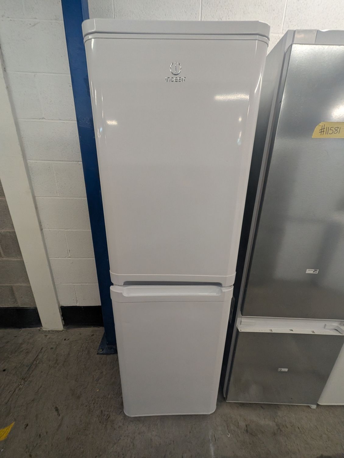 Indesit IBD5517WUK Fridge Freezer H174cm W55cm White