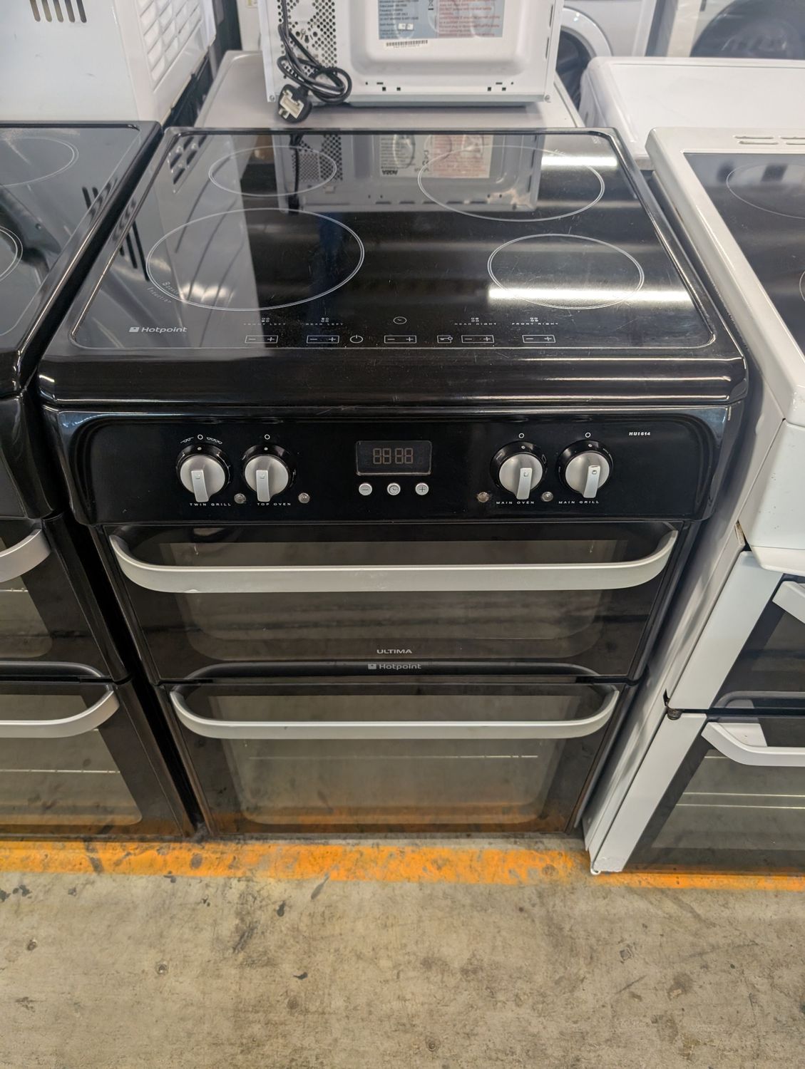 Hotpoint HUI614K 60cm Electric Cooker Double Oven Induction Hob Black