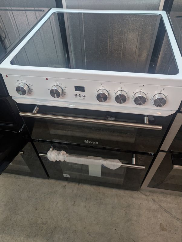 Swan HDE3211BWUK 60cm Electric Cooker Double Oven with Ceramic Hob White