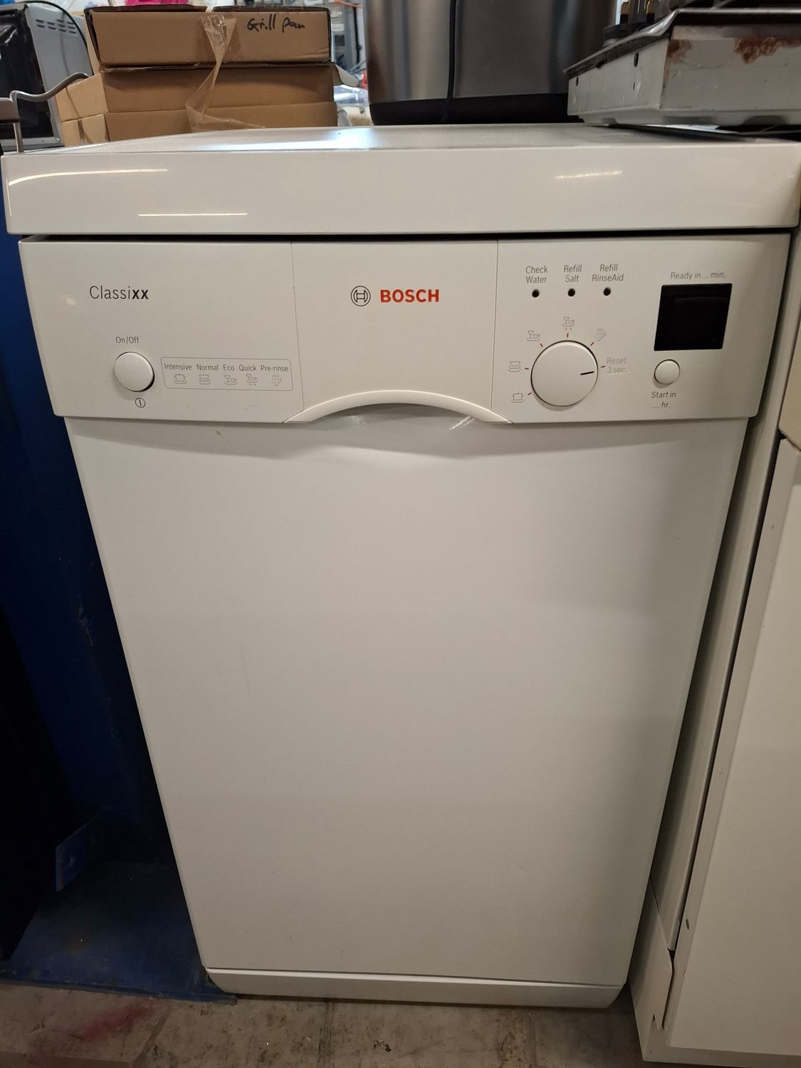 Bosch 45cm Freestanding Slimline Dishwasher White